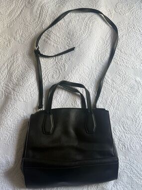 Classic Black Women’s Shoulder Bag - Versatile Everyday Tote